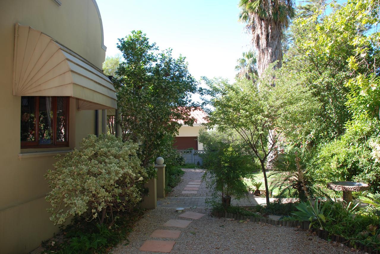 86 On Langenhoven Bed & Breakfast Oudtshoorn Zewnętrze zdjęcie